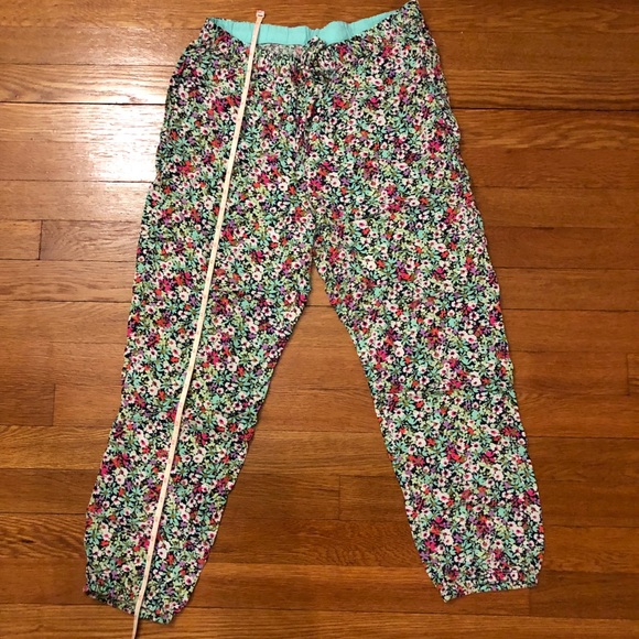 EUC Girls Floral Jogger Sz: XL (14/16) - Picture 3 of 5
